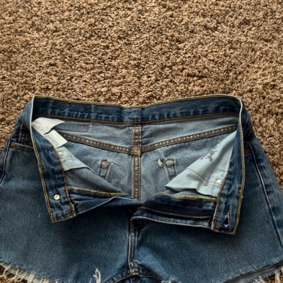 Levi’s 505 Cut Off Jean Denim Shorts W 33, fits like a size 30 - Picture 3 of 4